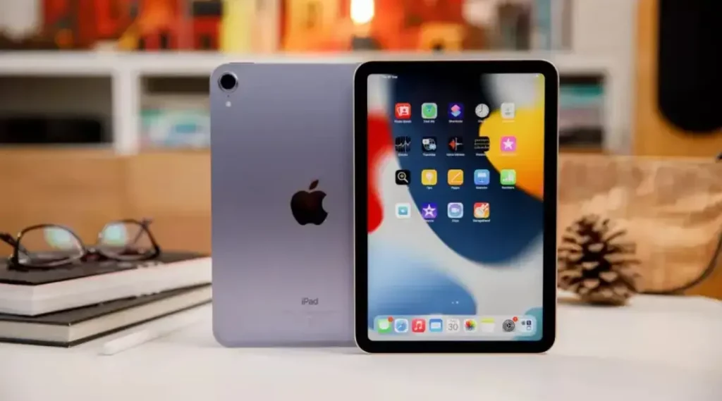 iPad mini 6 전면 및 후면 정면 샷